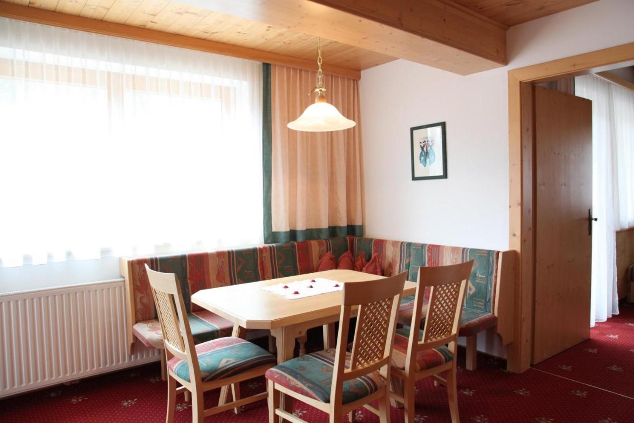 Hotel Pinzger 턱스 외부 사진