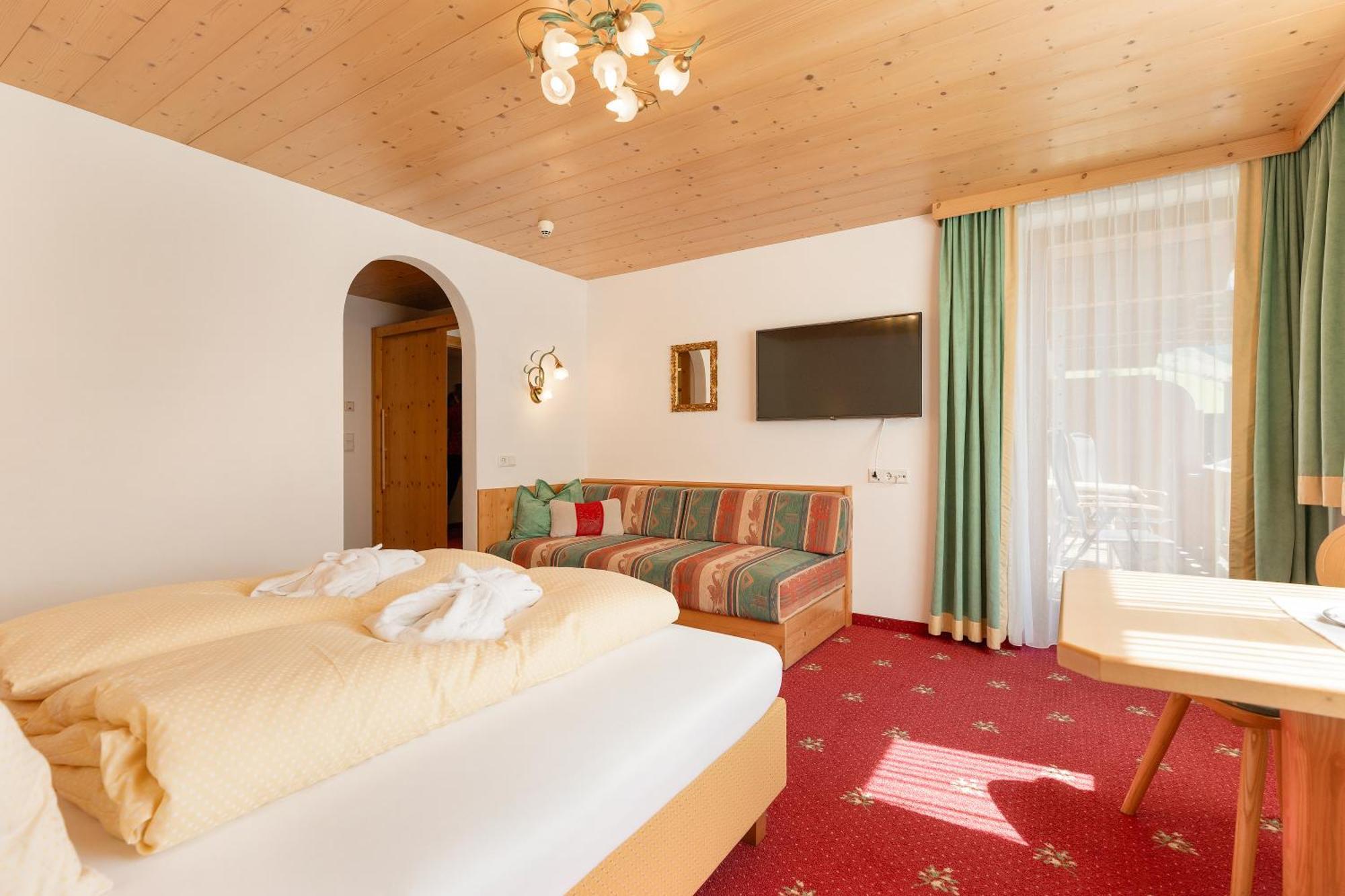 Hotel Pinzger 턱스 외부 사진
