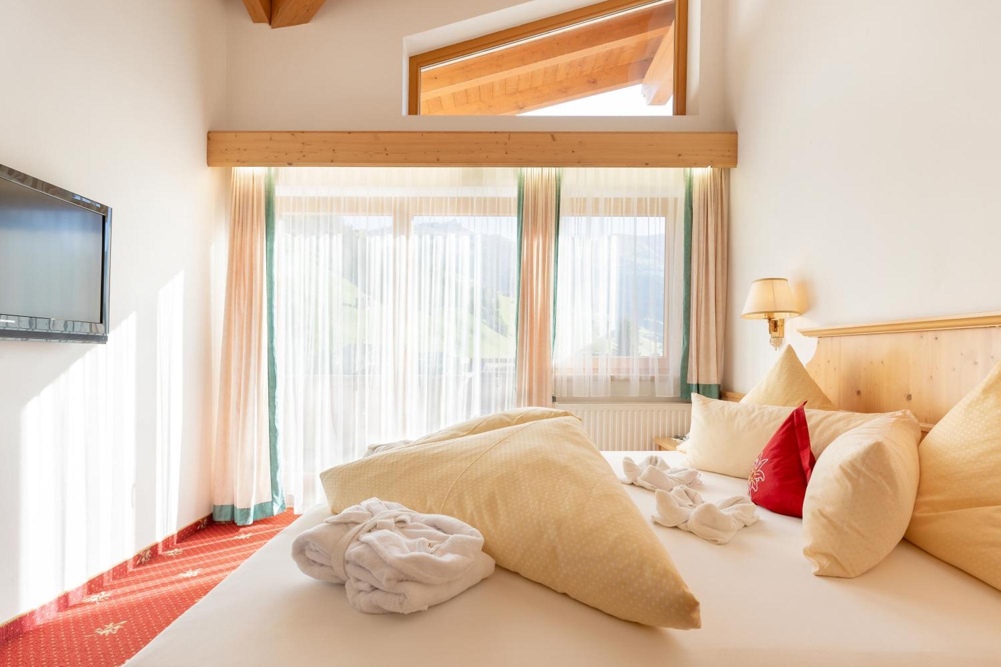 Hotel Pinzger 턱스 외부 사진