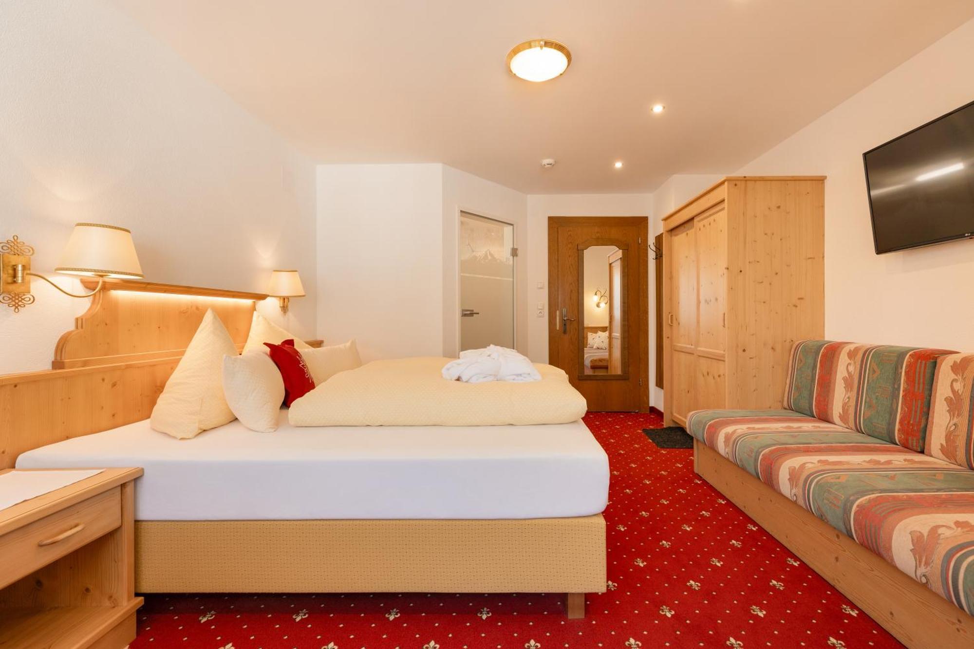 Hotel Pinzger 턱스 외부 사진