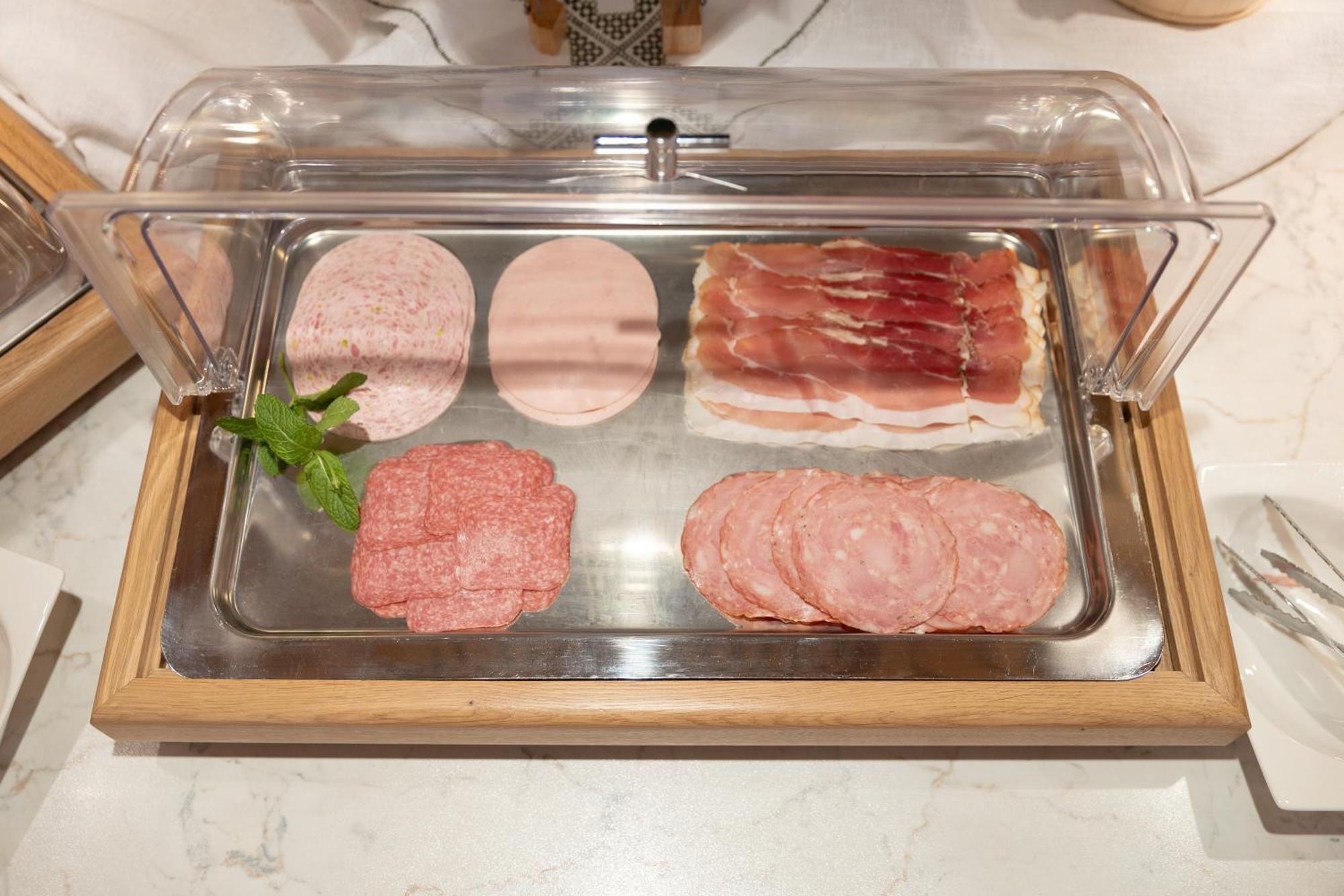 Hotel Pinzger 턱스 외부 사진